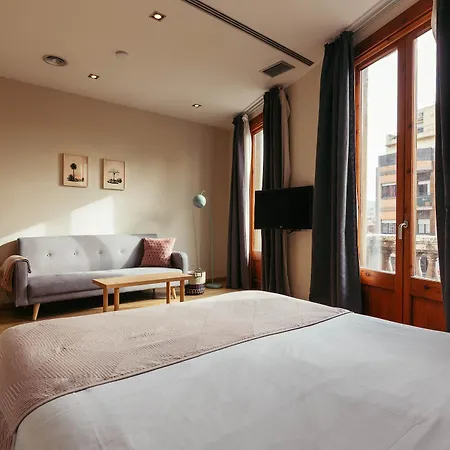 Casa Felipa Plaza Espana Апартаменты *